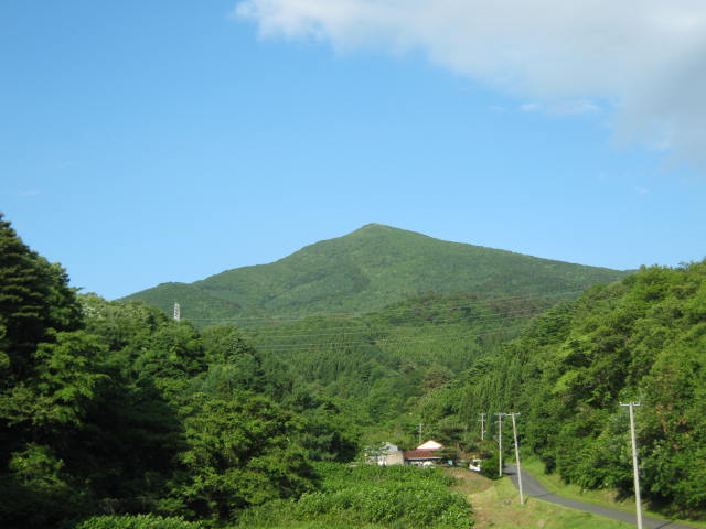 姫神山
