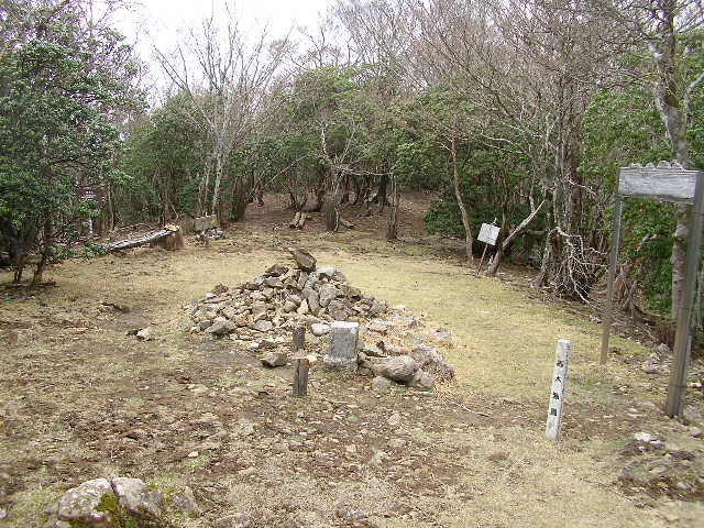 尾鈴山