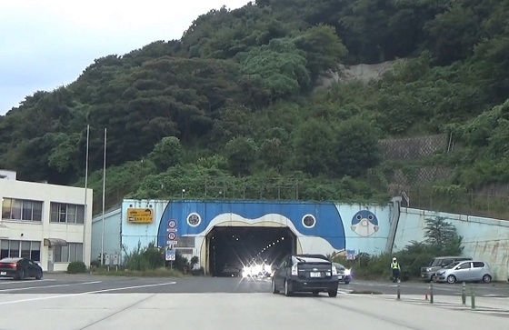 �֖�g���l��